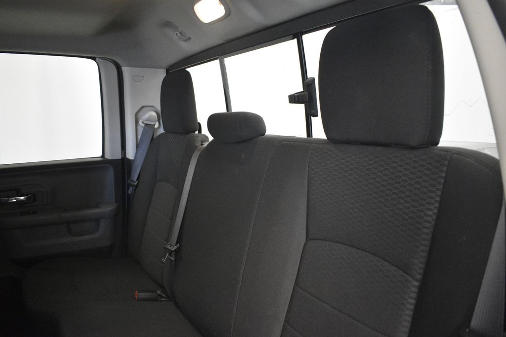 Thumbnail: 2019 RAM 1500 Classic - 31