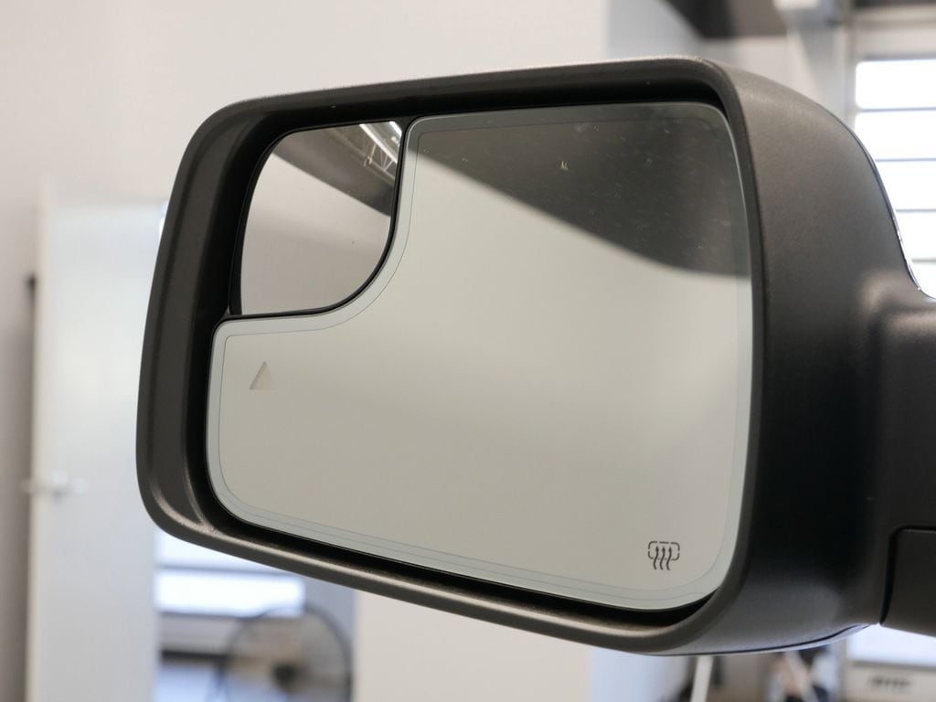 Thumbnail: 2026 RAM 1500 - 8