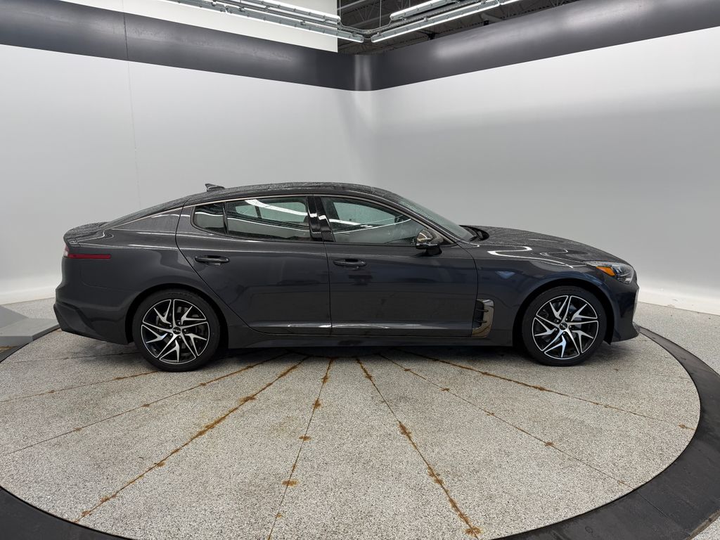 Thumbnail: 2023 Kia Stinger - 6