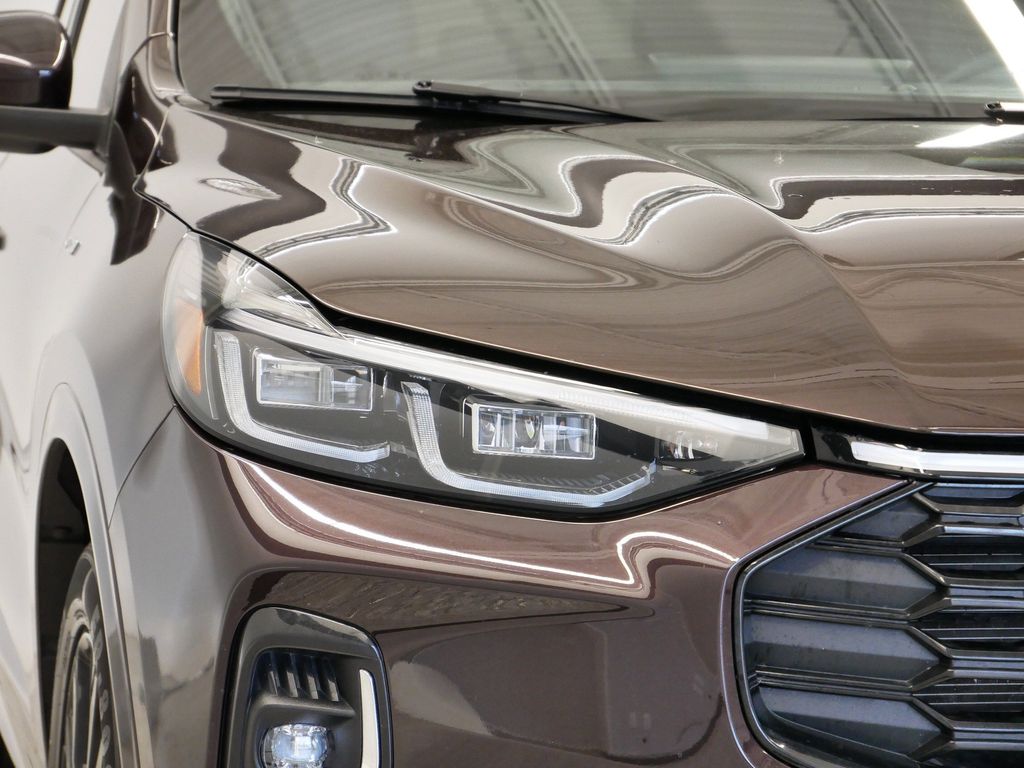 Thumbnail: 2023 Ford Escape - 51