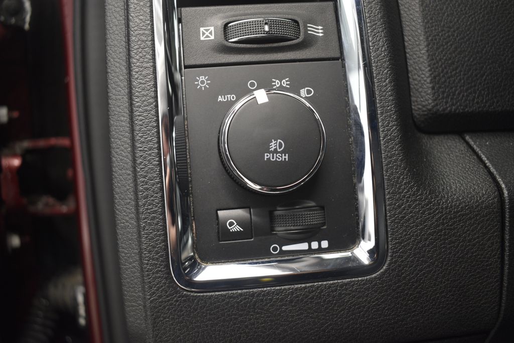 Thumbnail: 2018 RAM 1500 - 37