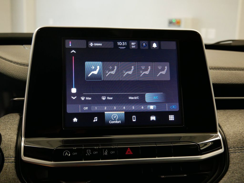 Thumbnail: 2025 Jeep Compass - 32