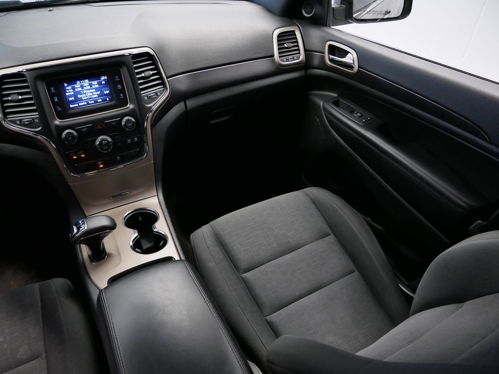 Thumbnail: 2014 Jeep Grand Cherokee - 17