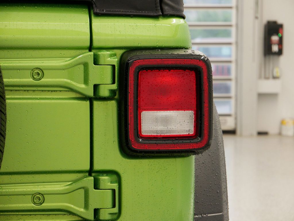 Thumbnail: 2019 Jeep Wrangler - 40