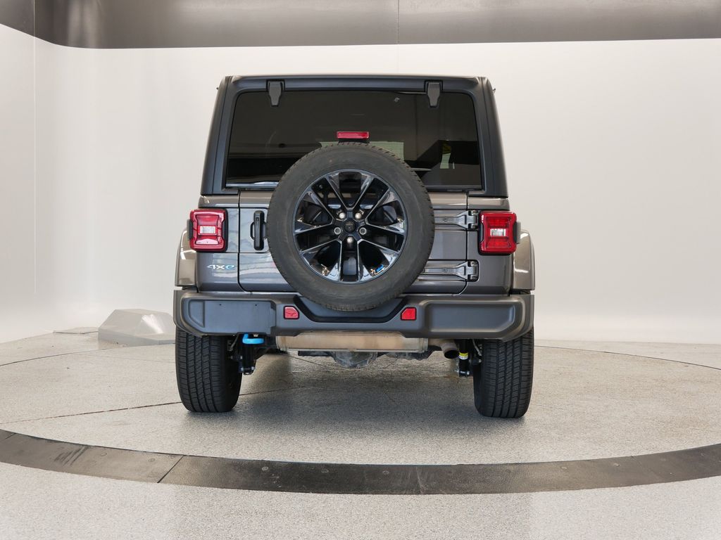 Thumbnail: 2022 Jeep Wrangler - 45