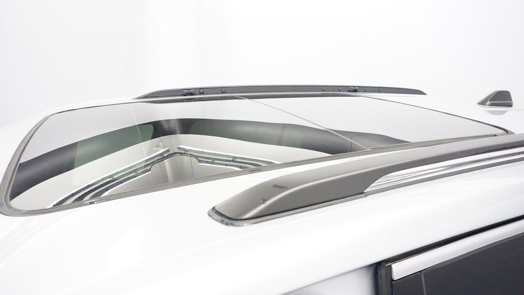 Thumbnail: 2022 Jeep Grand Cherokee - 40