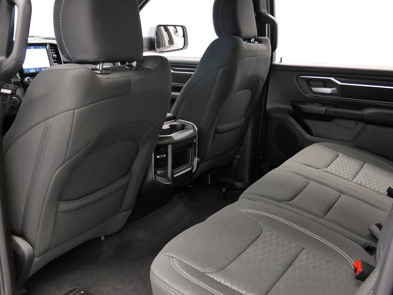 Thumbnail: 2026 RAM 1500 - 18