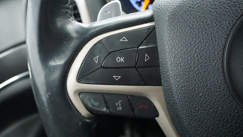 Thumbnail: 2015 Jeep Grand Cherokee - 32