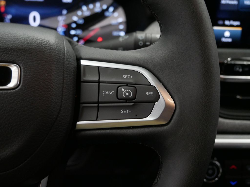 Thumbnail: 2024 Jeep Compass - 24