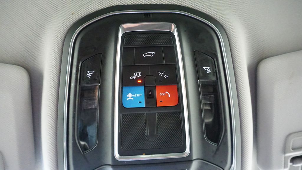 Thumbnail: 2023 Jeep Grand Cherokee L - 39