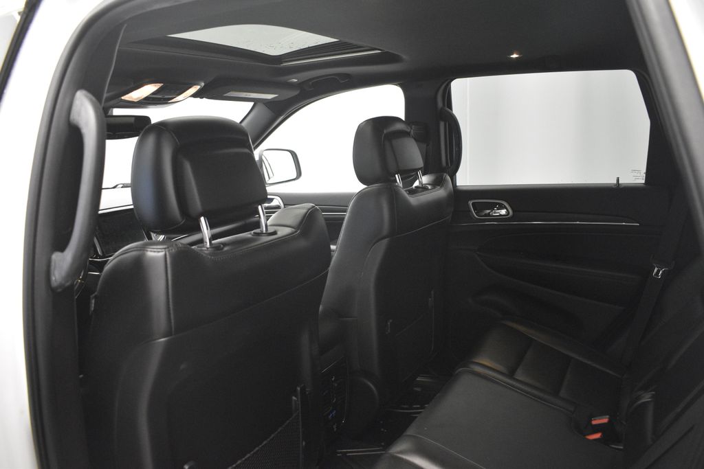 Thumbnail: 2020 Jeep Grand Cherokee - 15