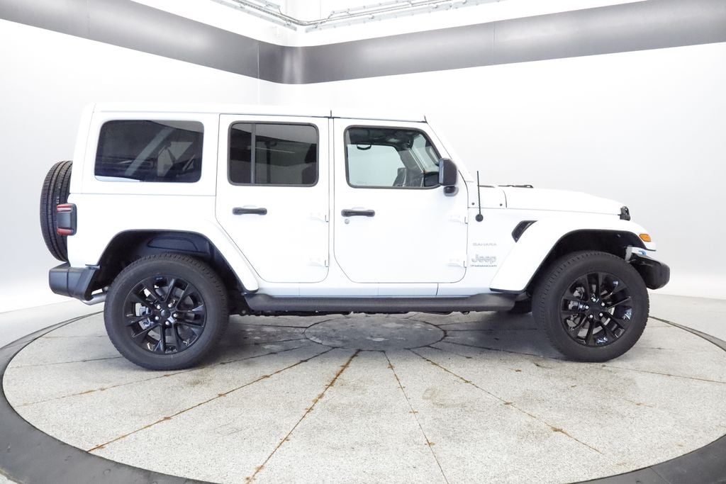 Thumbnail: 2023 Jeep Wrangler - 8