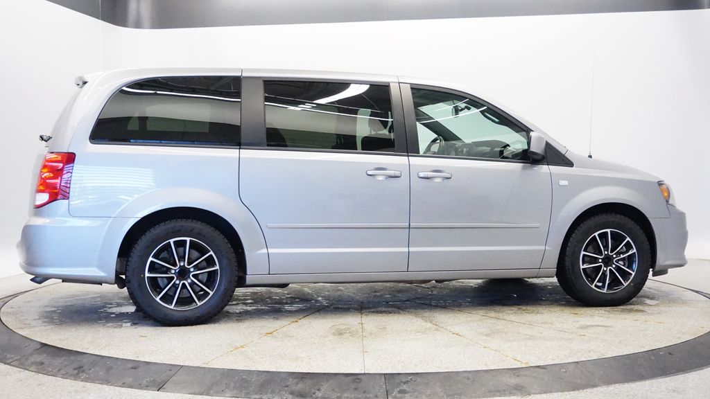 Thumbnail: 2014 Dodge Grand Caravan - 7