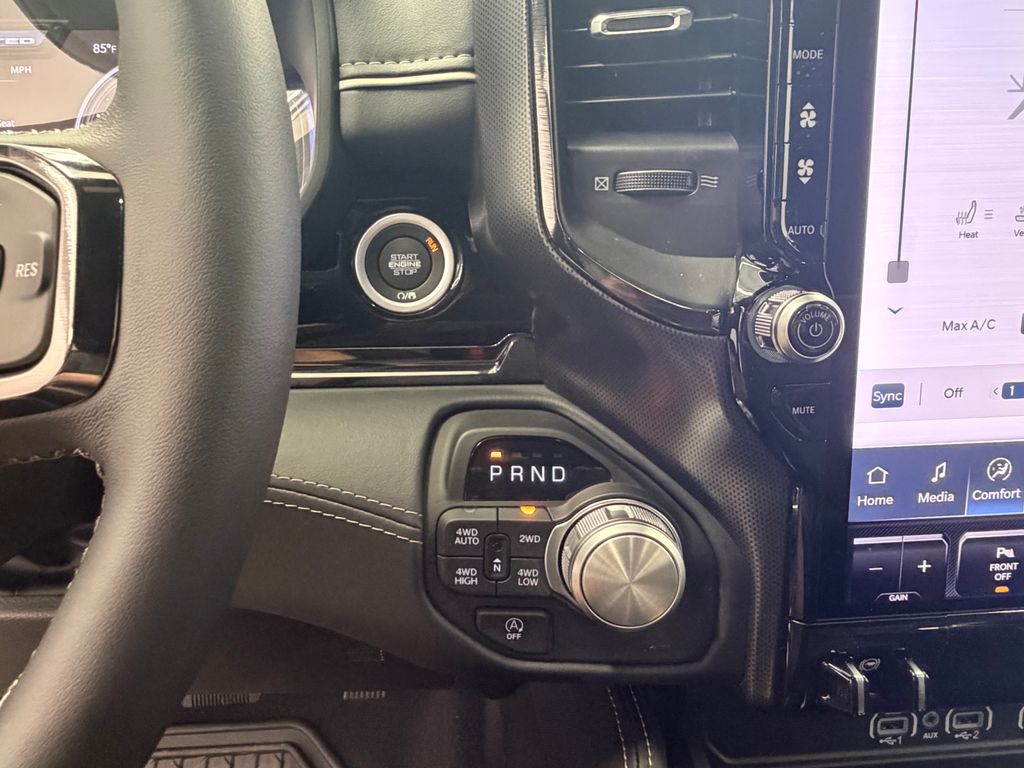 Thumbnail: 2026 RAM 1500 - 38