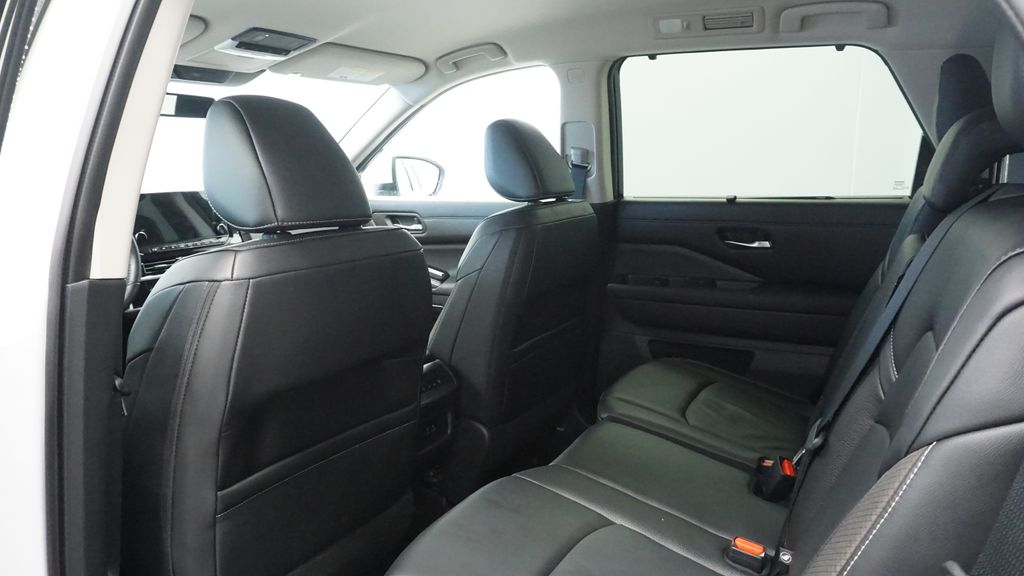 Thumbnail: 2023 Nissan Pathfinder - 27