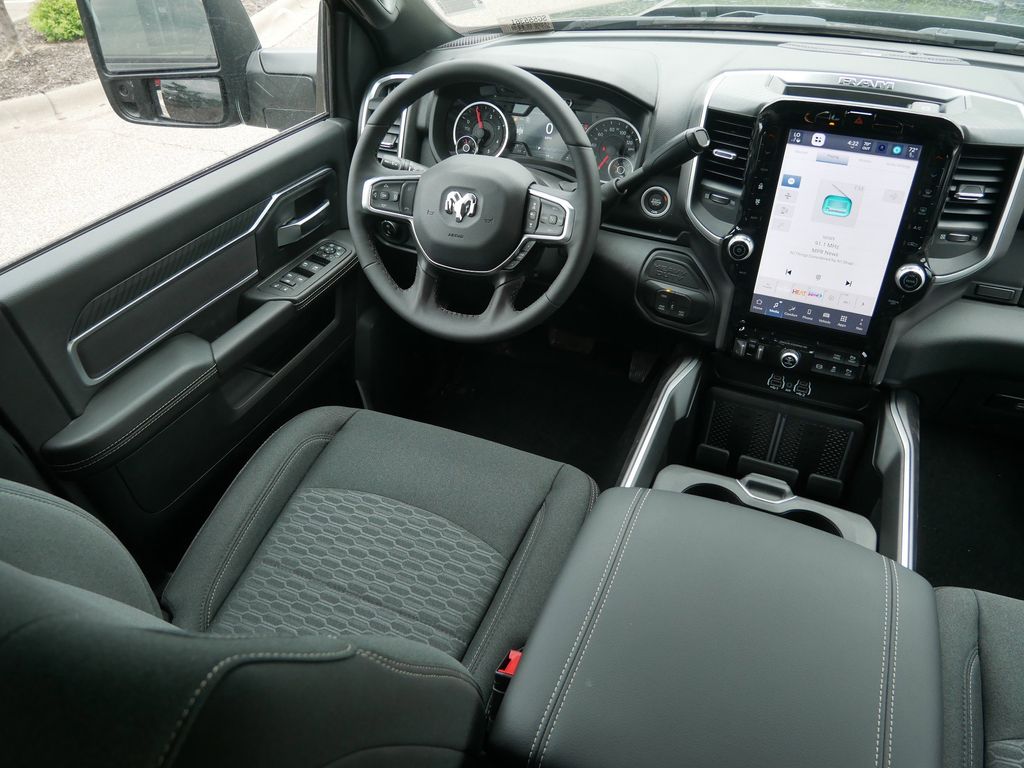 2025 RAM 3500 Big Horn 24