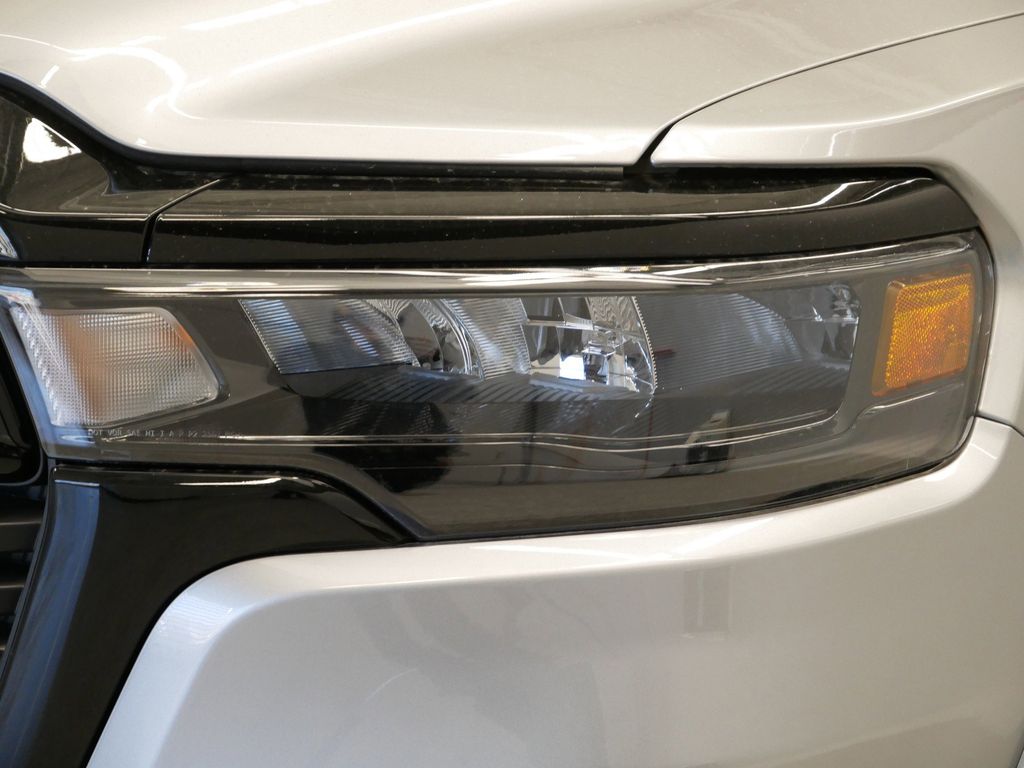 Thumbnail: 2025 RAM 1500 - 19