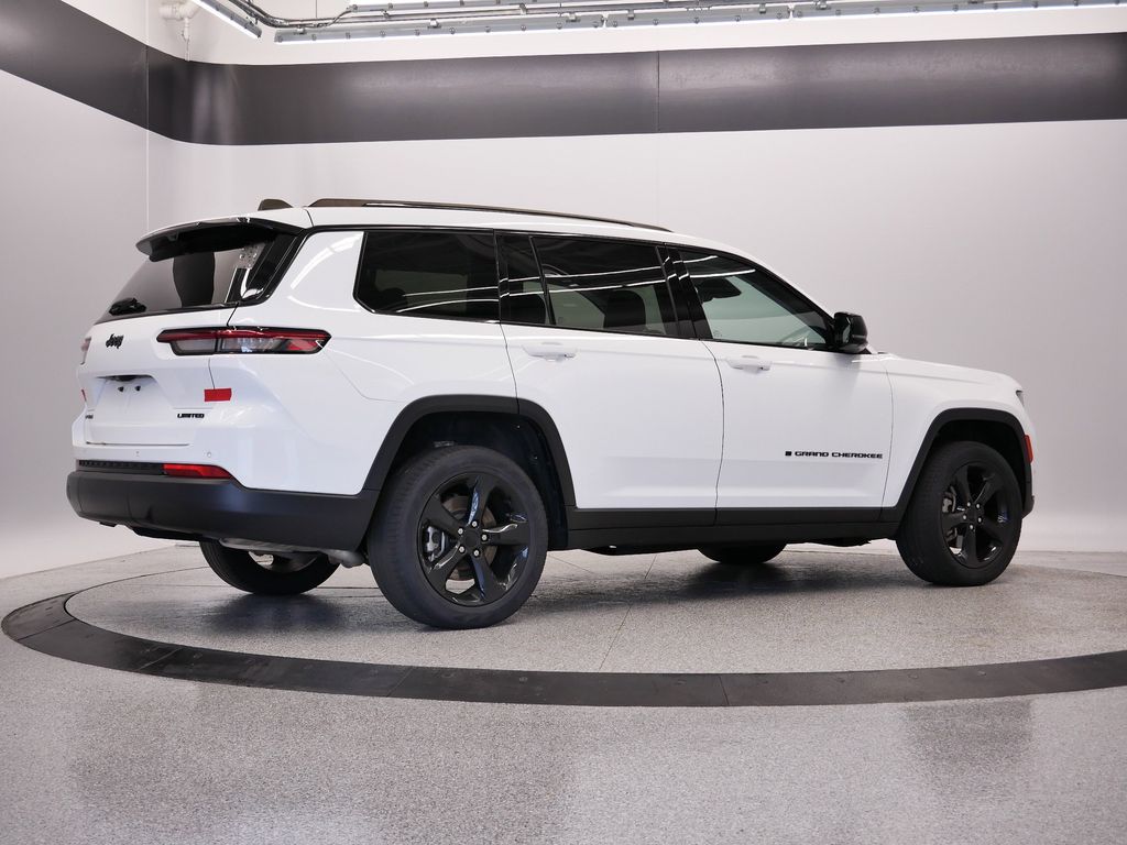 Thumbnail: 2022 Jeep Grand Cherokee L - 6