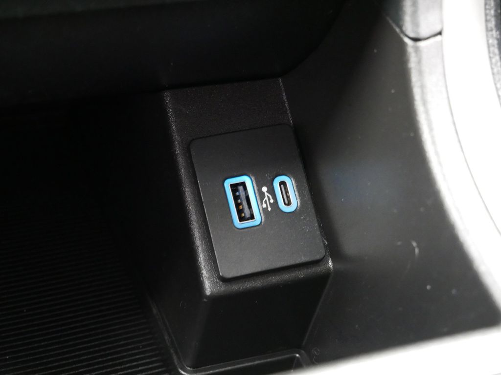 Thumbnail: 2022 Ford Edge - 39