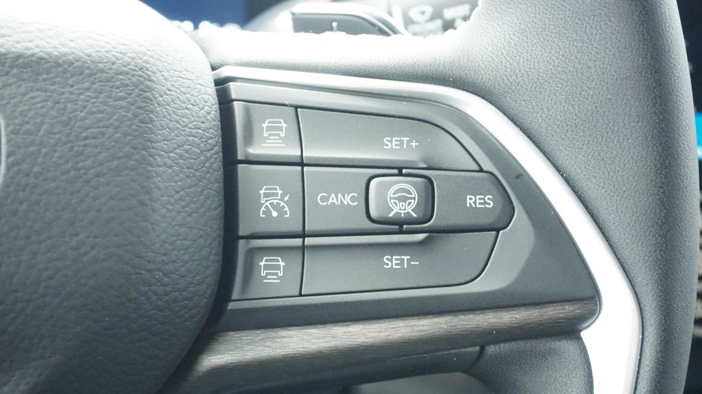 Thumbnail: 2026 Jeep Grand Cherokee - 35