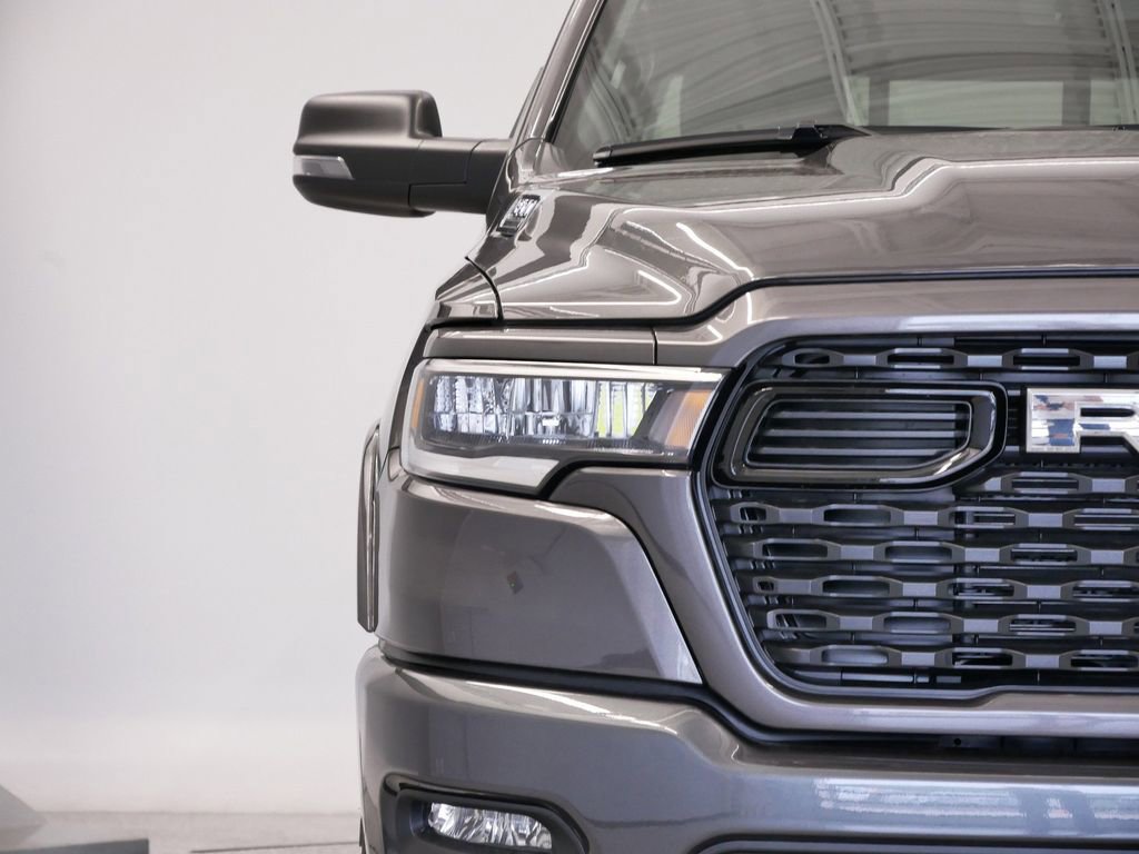 Thumbnail: 2026 RAM 1500 - 47
