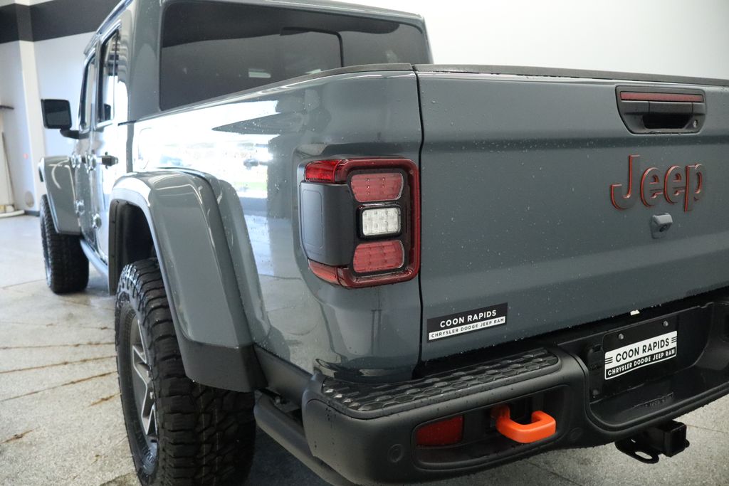 Thumbnail: 2026 Jeep Gladiator - 18