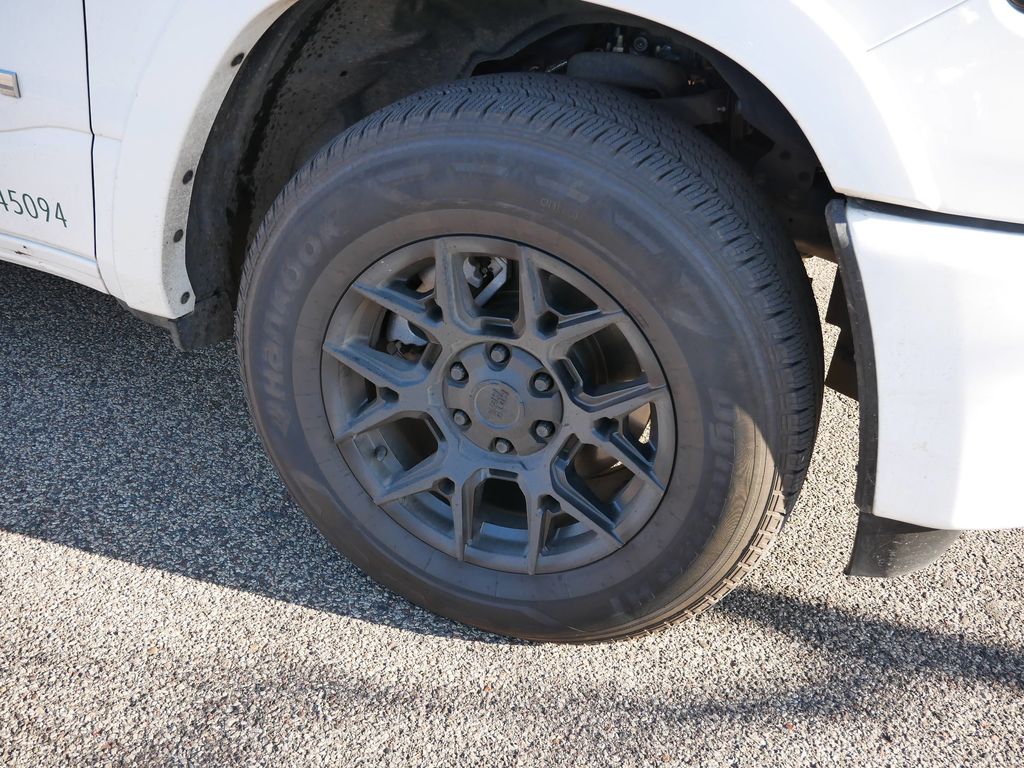 Thumbnail: 2025 RAM 1500 - 14