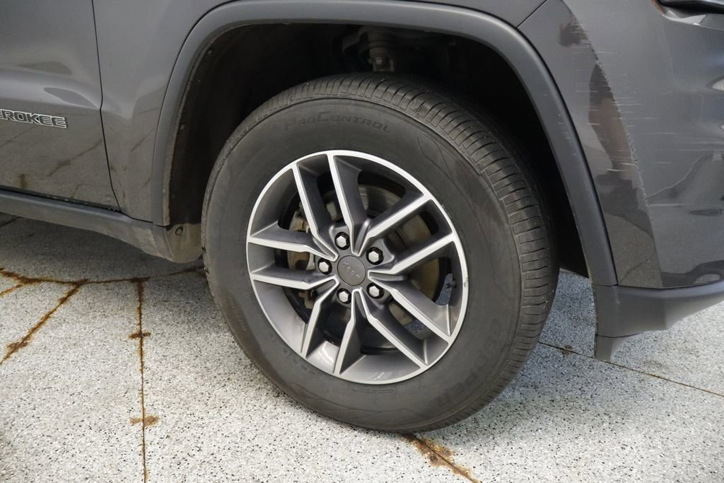 Thumbnail: 2020 Jeep Grand Cherokee - 16