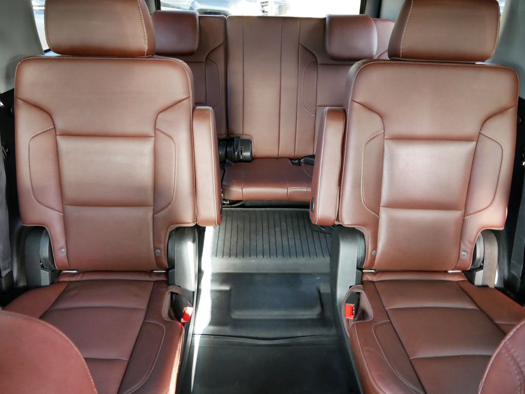 Thumbnail: 2020 Chevrolet Tahoe - 26