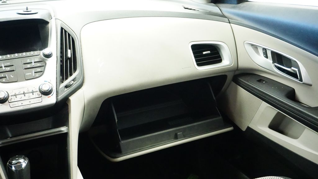 Thumbnail: 2016 Chevrolet Equinox - 22