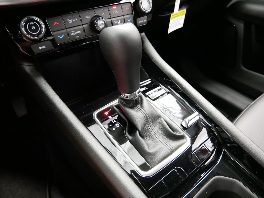 Thumbnail: 2025 Jeep Compass - 34