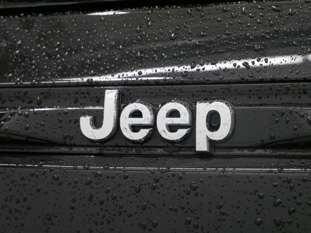 2023 Jeep Grand Cherokee Limited Edition 19