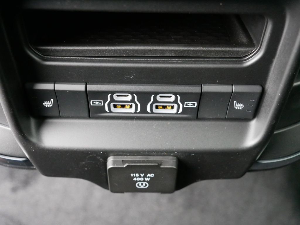 Thumbnail: 2025 RAM 1500 - 31