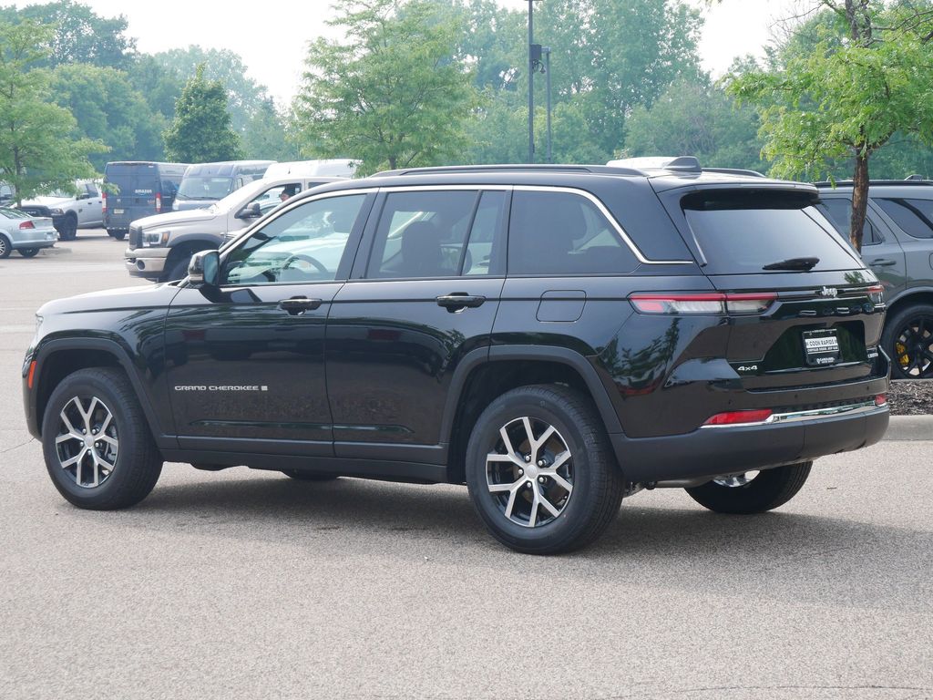 Thumbnail: 2025 Jeep Grand Cherokee - 6