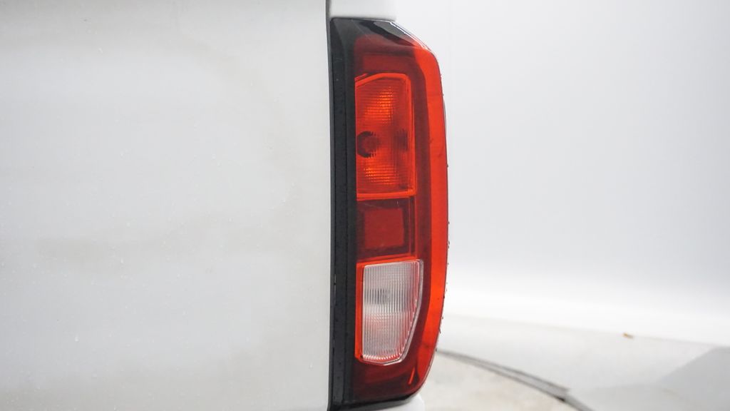 Thumbnail: 2024 GMC Sierra 3500 - 21