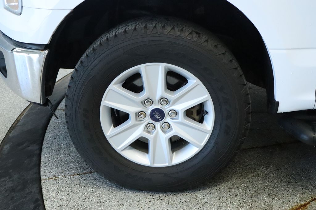 Thumbnail: 2016 Ford F-150 - 14