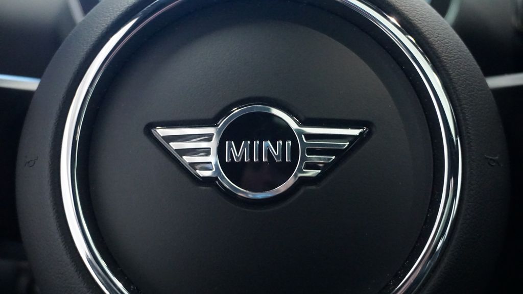 Thumbnail: 2022 MINI Cooper Clubman - 47