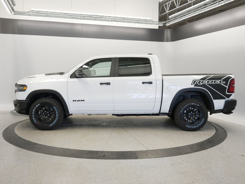 Thumbnail: 2025 RAM 1500 - 17
