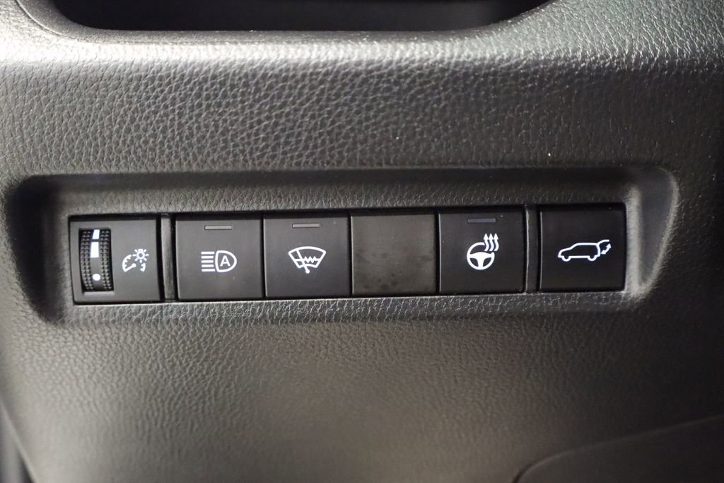 Thumbnail: 2022 Toyota RAV4 - 31