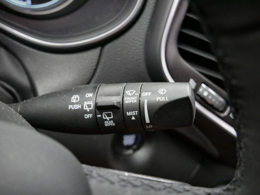 Thumbnail: 2022 Jeep Cherokee - 30