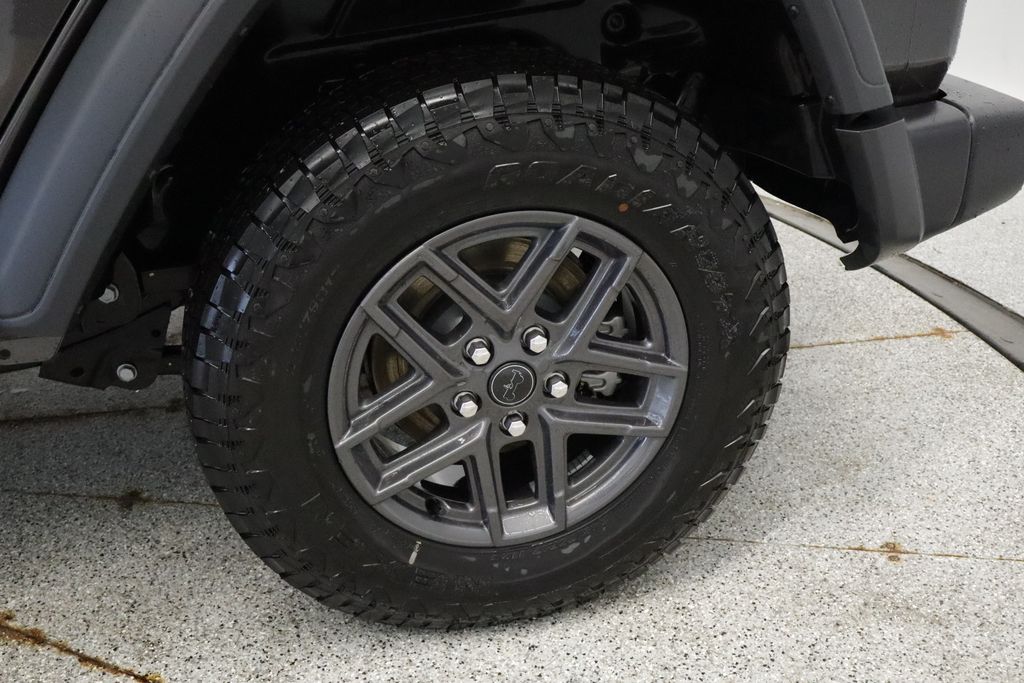 Thumbnail: 2026 Jeep Wrangler - 14