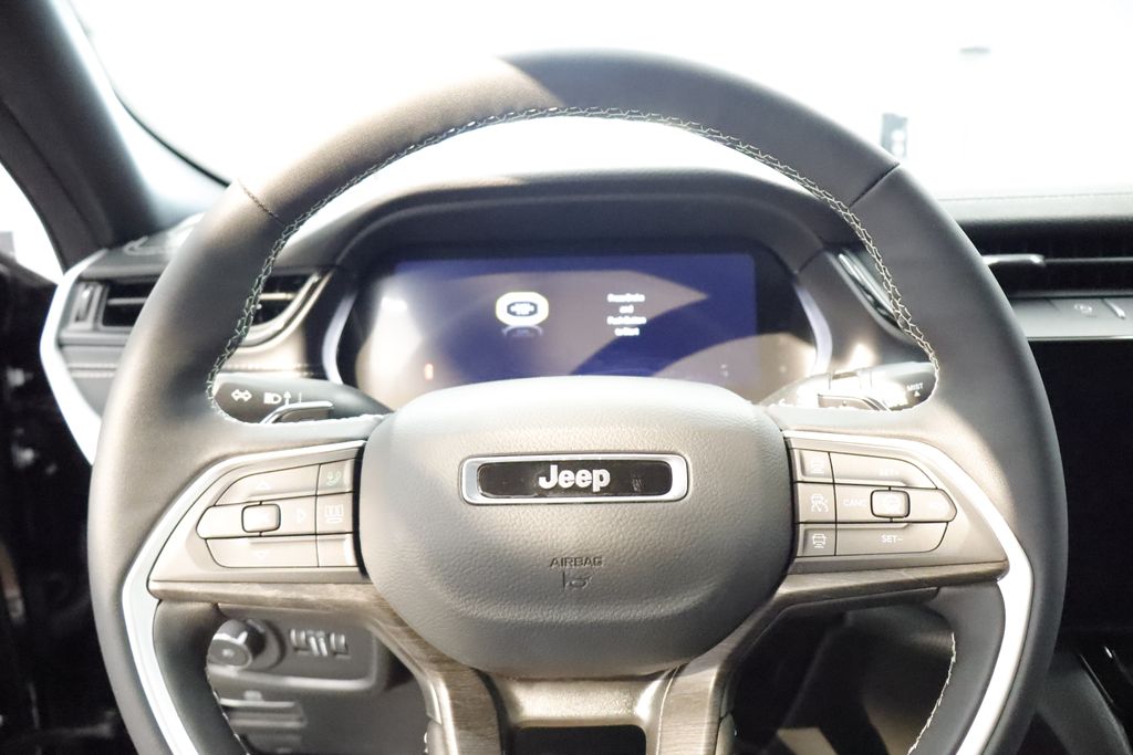 Thumbnail: 2026 Jeep Grand Cherokee - 28