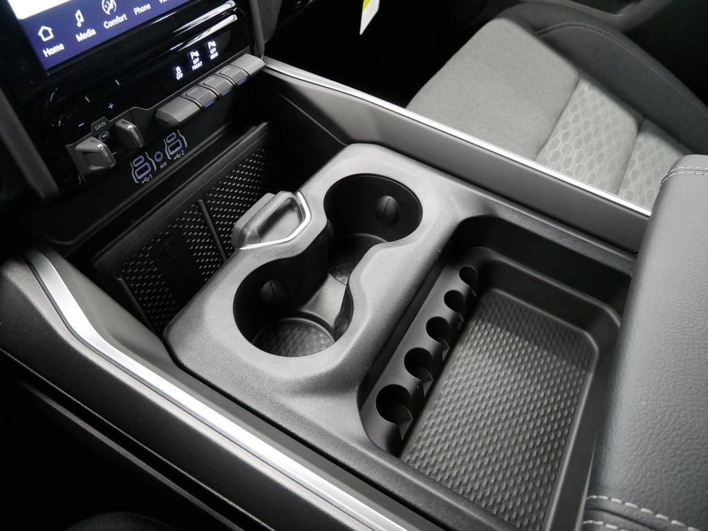 2025 RAM 1500 Big Horn 48