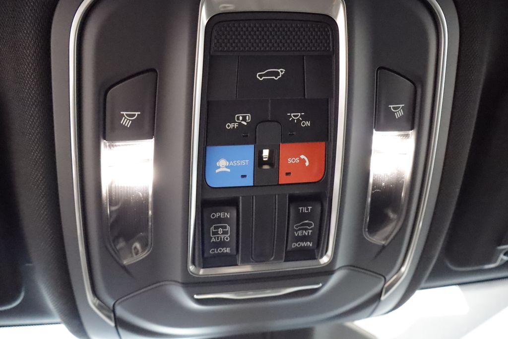 Thumbnail: 2026 Jeep Grand Cherokee L - 23