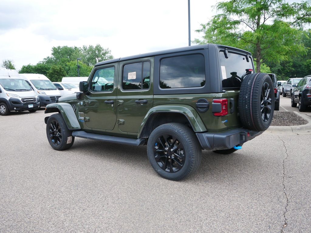 2022 Jeep Wrangler Unlimited Sahara 4xe 9