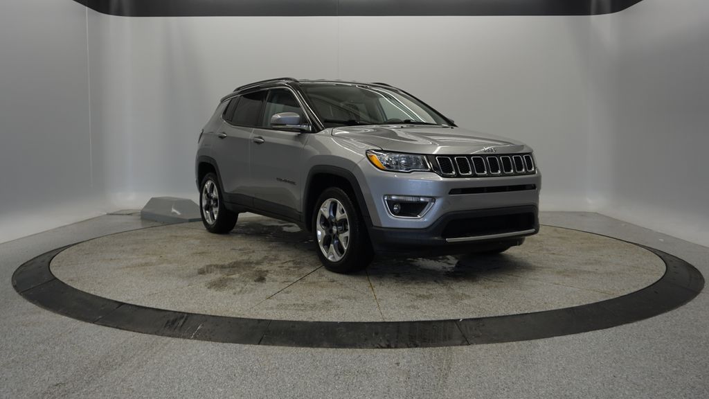Thumbnail: 2018 Jeep Compass - 12