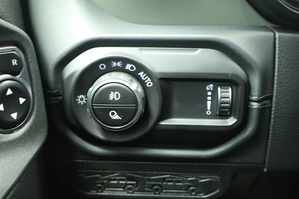 Thumbnail: 2026 Jeep Gladiator - 34
