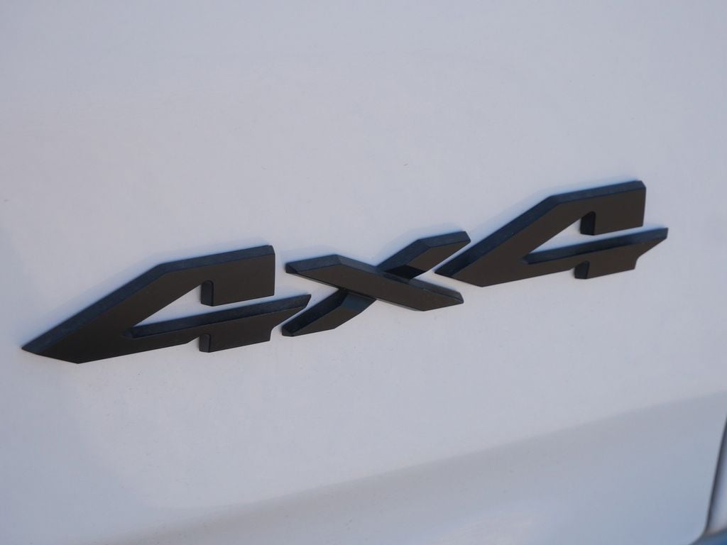 Thumbnail: 2025 RAM 1500 - 17