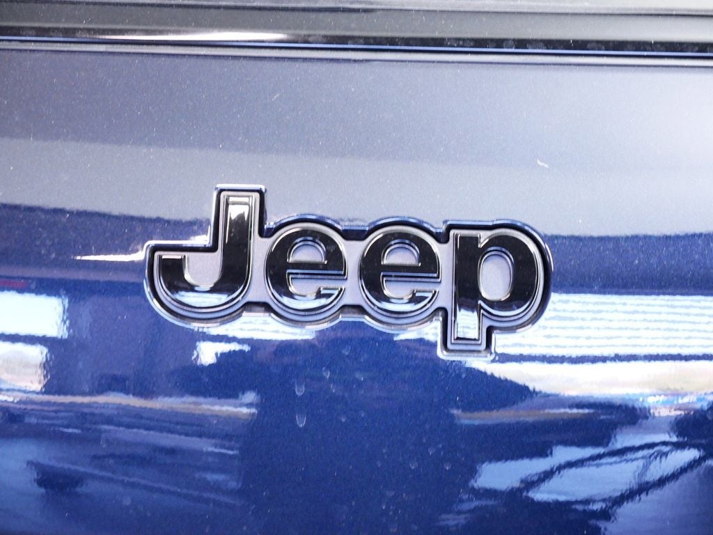 2025 Jeep Grand Cherokee L Limited Edition 13