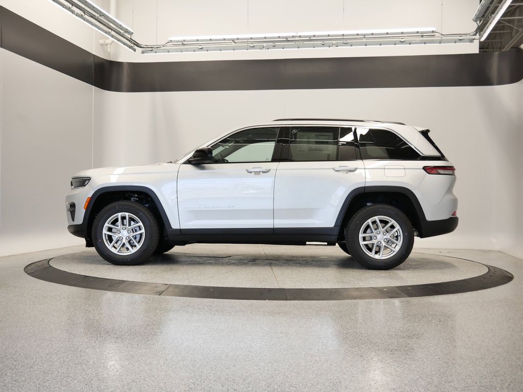 Thumbnail: 2025 Jeep Grand Cherokee - 44